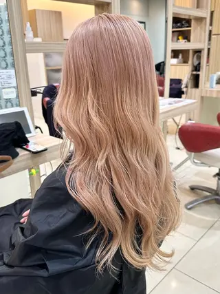 ロング カラー プログレス小平小川所属・フェザー/波巻き 雫石大夢のヘアスタイル