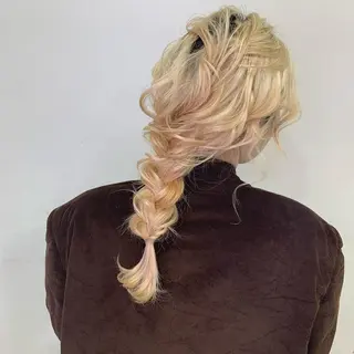 ロング ヘアアレンジ 韓国ハイトーン🦋 hikariのヘアスタイル