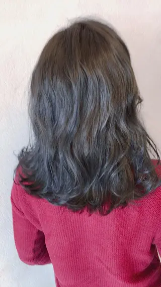 ミディアム MAAT所属 AKANEのヘアスタイル