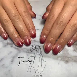 ネイル freesia Manamiのネイルデザイン