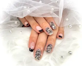 ミディアム GG houseのネイルデザイン