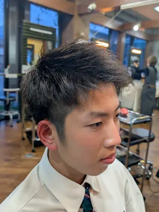 ショート メンズ 本田 圭輔のヘアスタイル