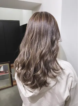 ロング カラー 👑圧倒的カラー👑 佐々木祐希のヘアスタイル