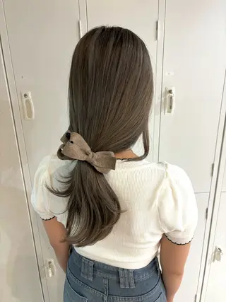 セミロング 韓国/透明感 Veluaのヘアスタイル