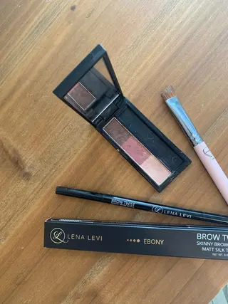 アイブロウ Amy エイミーのその他イメージ