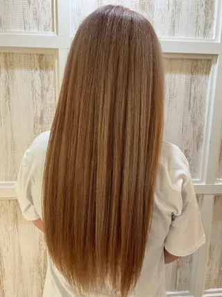 ロング ‪🤎艶感ベージュ/ ミルクティー‪🤎のヘアスタイル