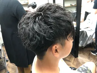 ショート カラー パーマ ヘアアレンジ メンズ キッズ ネイル マツエク・マツパ 山崎 義弘のヘアスタイル