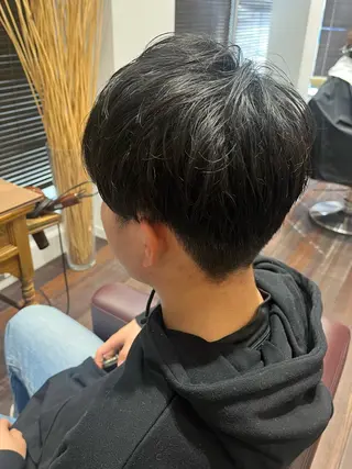 メンズ レイヤー/顔まわり 透明感カラー柳澤優名のヘアスタイル