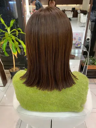 ミディアム 内山 歩美のヘアスタイル