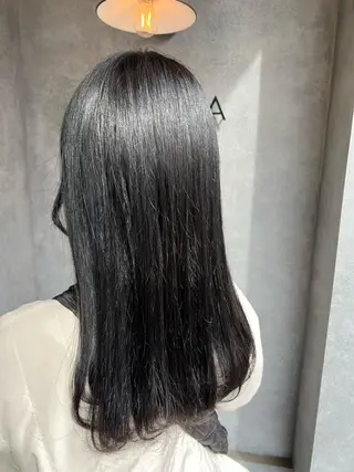 ロング N°jillva 𝑘𝑎𝑟𝑖𝑛のヘアスタイル