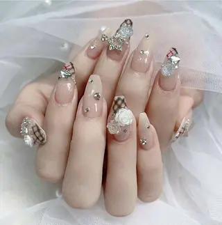 ロング カラー Bling Salonのネイルデザイン