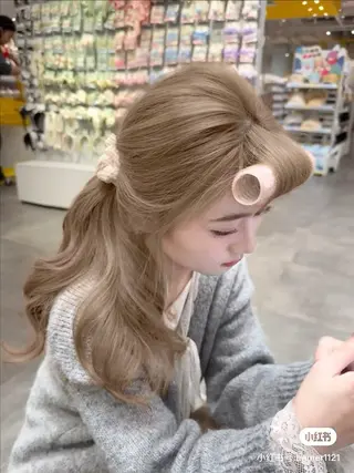 カラー 🩶透明感ブリーチ カラー🩶 maoのヘアスタイル