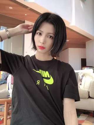 カラー 石井 潤のヘアスタイル