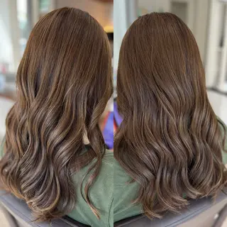 ロング 小泉 加那のヘアスタイル