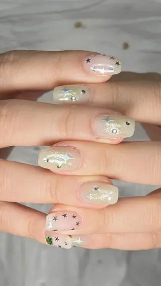 ネイル ネイリスト ハンのネイルデザイン