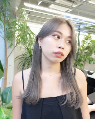 セミロング カラー ダブルカラー/ ケアブリーチ/クニトのヘアスタイル