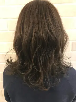 ミディアム カラー パーマ 艶髪カラー&ウルフ フルカワ ヒロズミのヘアスタイル