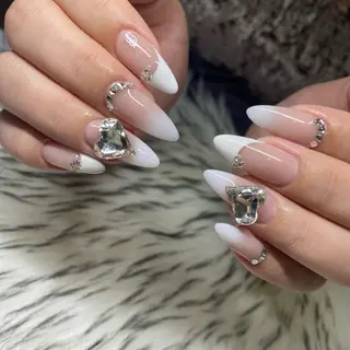 ネイル la vie  Luire所属・la vie Luire ｱｽｶのネイルデザイン