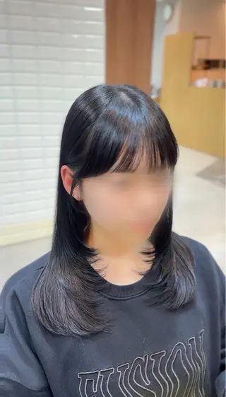 ミディアム honoka/艶カラ ー/透明感/レイヤーのヘアスタイル