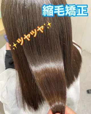 ロング Re:berta所属・エリア唯一🌈ᵕ̈* 派手髪モリヤ🌺のヘアスタイル
