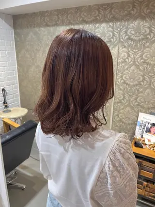 ミディアム カラー NOEL所属・フェイシャルエステ Utaiのエステ・リラクイメージ