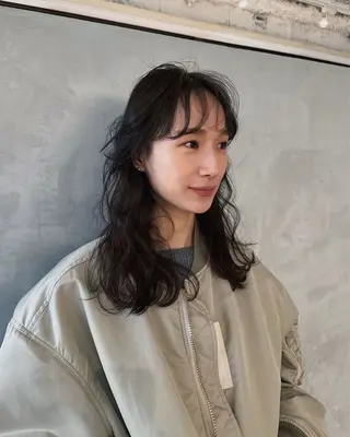 セミロング パーマ GIFT所属・橋本叶夢/ ショートヘア/透け感のヘアスタイル