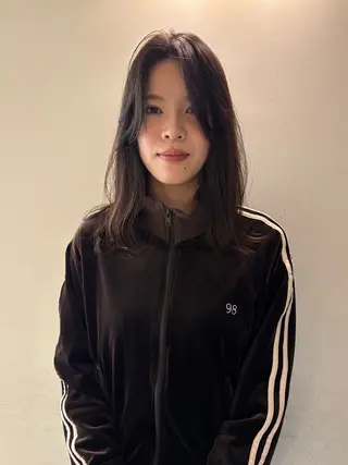 ミディアム MARI ⦅津田沼駅⦆のヘアスタイル