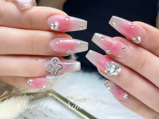 ネイル One Plus Nail Salonのネイルデザイン