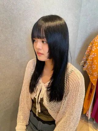 セミロング 切りっぱなしボブ/ 蒲生四丁目/伊藤瑠唯のヘアスタイル