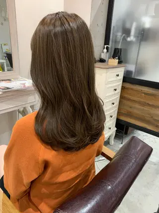 セミロング カラー アイブロウ kei/透明感カラー /ベージュ/インナーのヘアスタイル