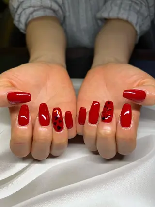 ネイル Bianca . UCHIDAのネイルデザイン