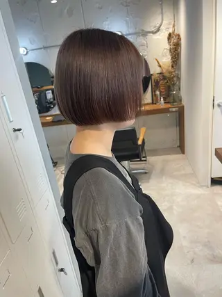 ショート カラー 店長　MANAMI ／ブリーチ／骨格ボブのヘアスタイル