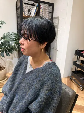 ショート カラー loutus 所属・井川和哉 ハイトーン／透明感のヘアスタイル