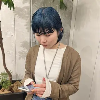 ショート カラー デザインカラー🥂 YUKAのヘアスタイル