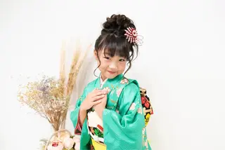 ヘアアレンジ 野咲き 美容室のマツエク・マツパデザイン