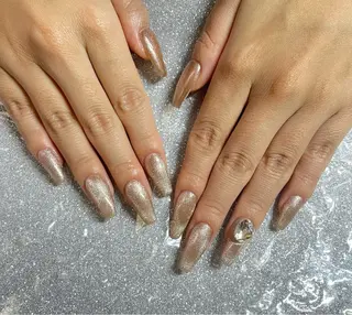 ネイル VIERU 🌈🎀💖のネイルデザイン