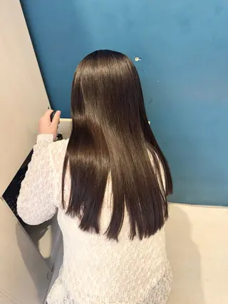 ロング カラー 透明感カラー/ハイト ーン/メイク/umiのヘアスタイル