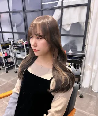 セミロング カラー 韓国×髪質改善カラー 💎hinaのヘアスタイル