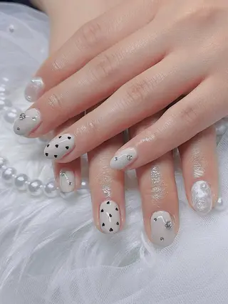 ネイル Momo🍑 【パラジェル取扱店】のネイルデザイン