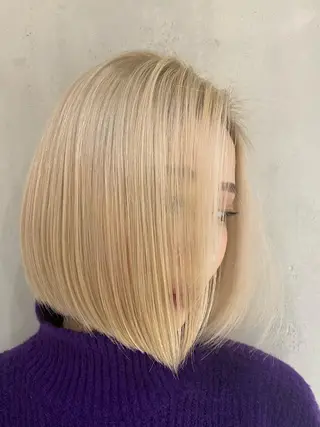 ショート カラー ハイトーン✨ボブ✨ 篠崎良訓のヘアスタイル