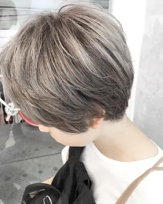 カラー レイヤーカット BLend 渋谷のヘアスタイル
