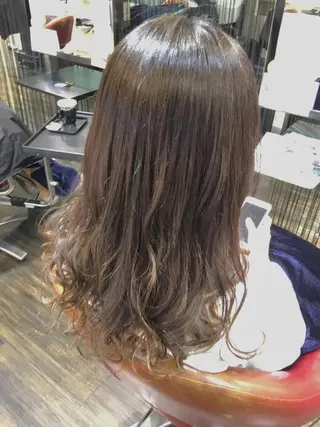 セミロング カラー ヘアアレンジ 🌿‬ ܸAir 透明感🌱西村知佳のヘアスタイル