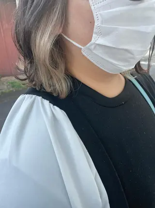 ミディアム カラー SALOWIN池袋East店3F所属・インナーカラー 推し ブリーチ 髪質改善のヘアスタイル