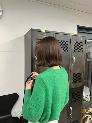 ミディアム INORI /フェイスレイヤーのヘアスタイル