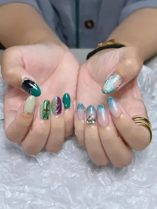 ネイル 🫧NUR NAIL✨のネイルデザイン