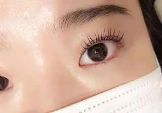 マツエク・マツパ アンジュール の家のヘアスタイル