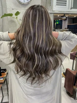 ロング カラー ♡ハイライトカラー shinri♡のヘアスタイル