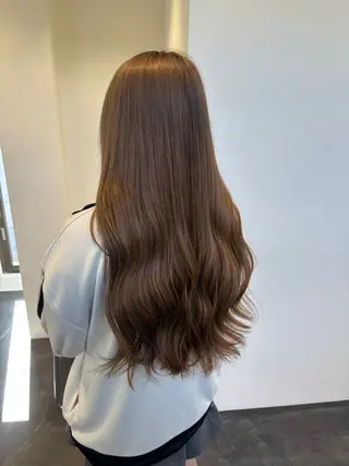 ロング カラー まろやかなベージュ 小池春樹のヘアスタイル