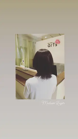 ミディアム ハイライト/インナー /ブリーチ/レイヤーのヘアスタイル