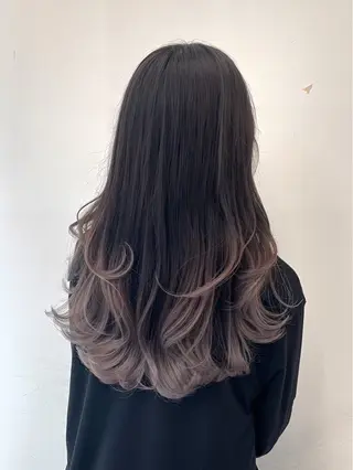 ロング ✨透明感艶カラー YUKI✨のヘアスタイル